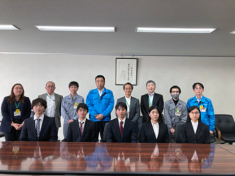 Proposal presentations by students from OEGs (at Daiseki Headquarters)